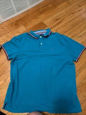 Tommy Hilfiger Men’s Teal Polo with Signature Contrast Trim
